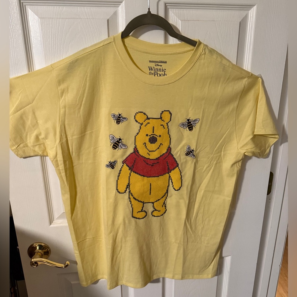 Winnie the Pooh T-shirt Crosstitch and embroidery design